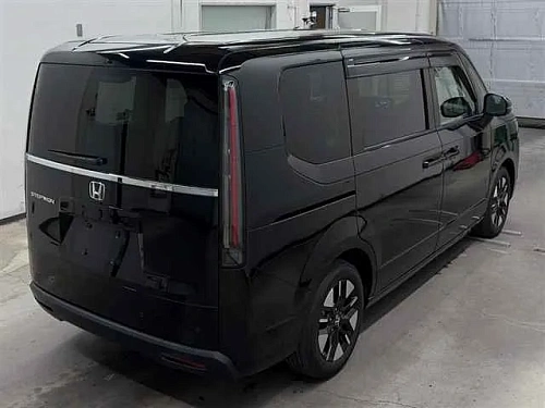 HONDA STEP WAGON 2023